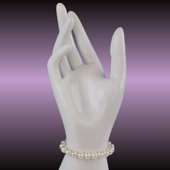 white pearl bracelet with 7-8mm pearls