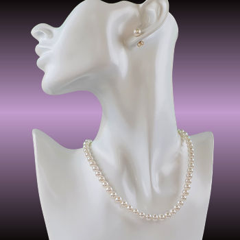 white pearl necklace with 7-8mm pearls
